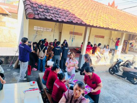 KEGIATAN RUTIN POSYANDU BANJAR DINAS KELOD KANGIN & BANJAR DINAS KELOD KAUH 